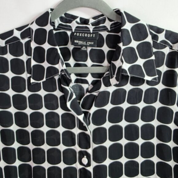 Foxcroft Geometric Print Roll Tab Sleeve Button Up wrinkle free Blouse - Picture 4 of 5